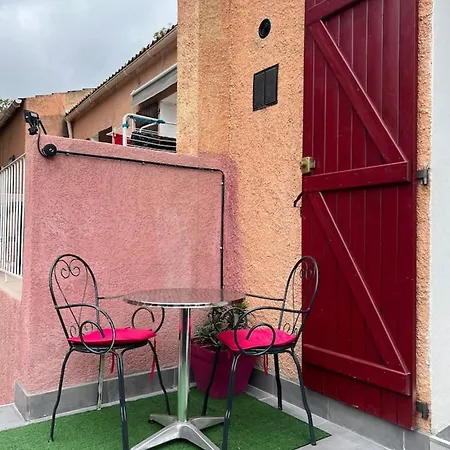 Maison Charmante A 55 M² Avec Piscine Partagee Дом отдыха *