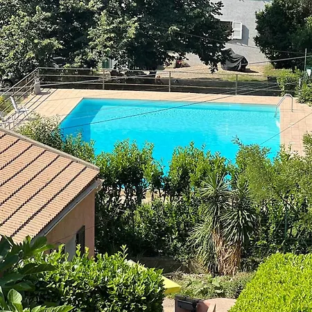 Дом отдыха Maison Charmante A 55 M² Avec Piscine Partagee Сан-Николао